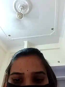 Snapshot of saniya_008 chatting on April 10, 2026, 7:35 am saniya 008 online show from April 10, 2026, 7:35 am