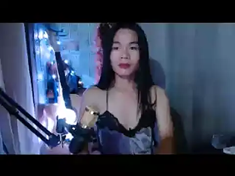 Snapshot of small_13 chatting on March 13, 2026, 3:51 pm small 13 online show from March 13, 2026, 3:51 pm