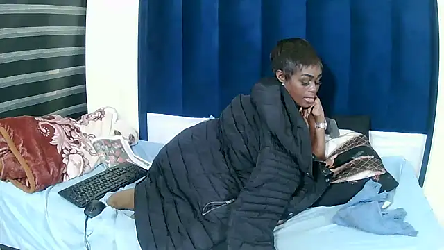 MelaniBbe online show from May 27, 2026, 1:57 am