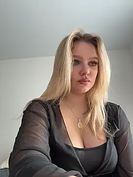 bettyloveu online show from May 6, 2026, 4:08 am