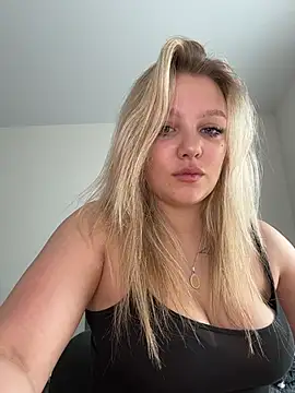 bettyloveu online show from May 20, 2026, 4:07 am