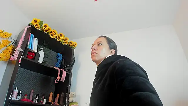 Snapshot of ItsAmara chatting on March 25, 2026, 1:39 pm ItsAmara online show from March 25, 2026, 1:39 pm