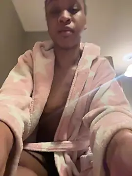 Snapshot of Halligirl chatting on March 13, 2026, 1:45 am Halligirl online show from March 13, 2026, 1:45 am