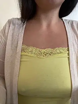 prisci1 online show from March 25, 2026, 2:45 pm