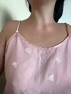 prisci1 online show from April 2, 2026, 7:33 pm