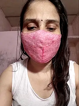 Snapshot of Your_Izlaa chatting on March 13, 2026, 12:23 pm Your Izlaa online show from March 13, 2026, 12:23 pm