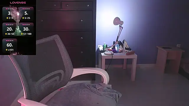 Sweet Emilynn online show from March 24, 2026, 6:46 pm