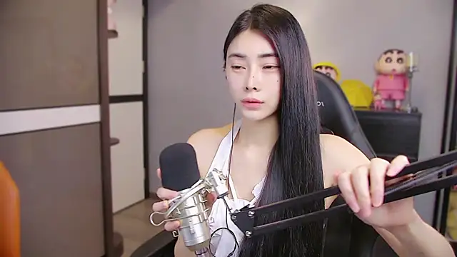 Snapshot of XiaoYuBao- chatting on April 11, 2026, 3:05 pm XiaoYuBao- online show from April 11, 2026, 3:05 pm