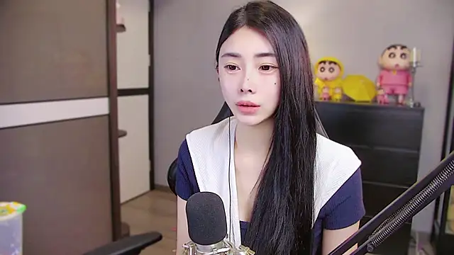 Snapshot of XiaoYuBao- chatting on April 19, 2026, 6:10 pm XiaoYuBao- online show from April 19, 2026, 6:10 pm