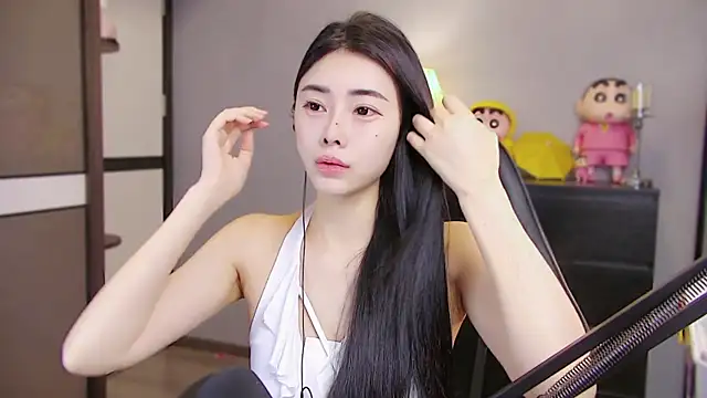 Snapshot of XiaoYuBao- chatting on April 22, 2026, 5:03 pm XiaoYuBao- online show from April 22, 2026, 5:03 pm