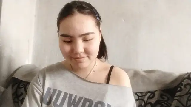 CuteAngell online show from March 26, 2026, 8:09 am