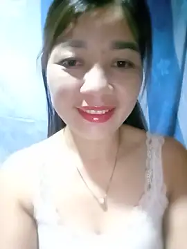 Yiyi102300 online show from July 10, 2026, 1:58 pm