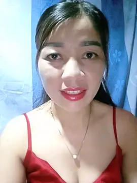 Yiyi102300 online show from July 11, 2026, 4:48 am