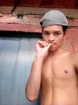 Snapshot of Max026_ chatting on March 13, 2026, 9:21 pm Max026 online show from March 13, 2026, 9:21 pm