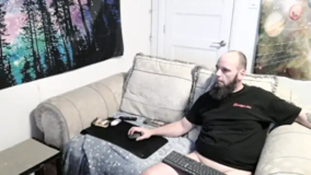 Snapshot of willywet chatting on March 19, 2026, 2:15 am willywet online show from March 19, 2026, 2:15 am