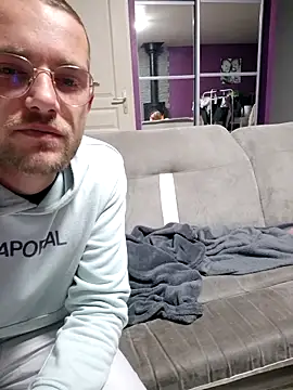 Snapshot of Madame-Monsieur-X chatting on March 13, 2026, 7:53 pm Madame-Monsieur-X online show from March 13, 2026, 7:53 pm