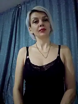 Snapshot of Silk-Temptation chatting on March 20, 2026, 4:01 pm Silk-Temptation online show from March 20, 2026, 4:01 pm