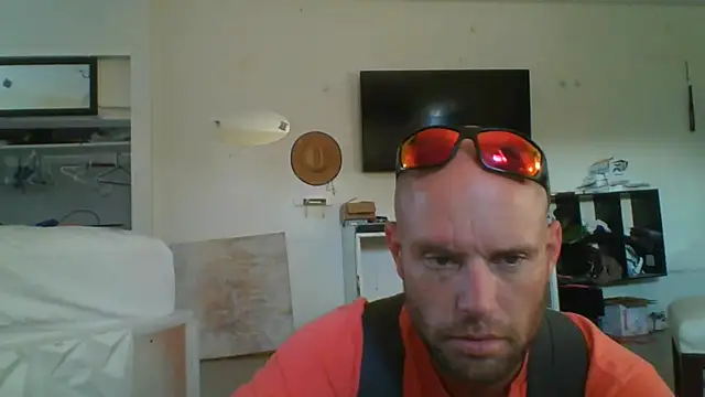CaptCraker online show from March 26, 2026, 10:48 pm