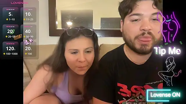 Snapshot of Redmooncity21 chatting on March 26, 2026, 7:03 am Redmooncity21 online show from March 26, 2026, 7:03 am