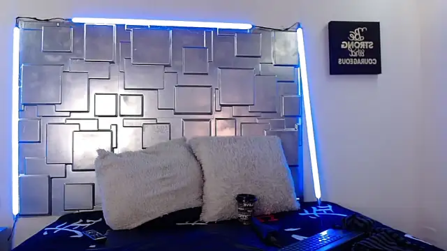 Snapshot of ChanelFitQueen chatting on March 17, 2026, 3:26 pm ChanelFitQueen online show from March 17, 2026, 3:26 pm