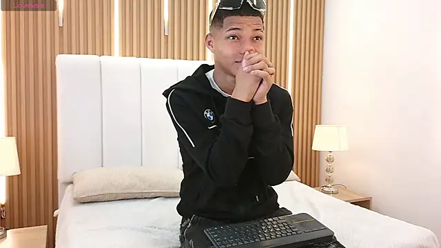 Kelvin Josue online show from May 23, 2026, 8:13 pm