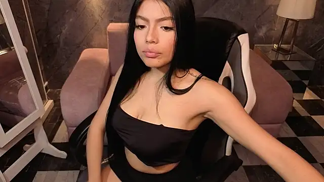  Charlottee b online show from March 19, 2026, 7:40 pm