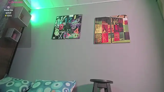 Enzoo98  online show from May 2, 2026, 11:43 pm