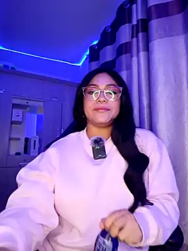 Snapshot of PiscisGirl chatting on April 28, 2026, 7:13 am PiscisGirl online show from April 28, 2026, 7:13 am