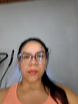 Snapshot of Aila_Phone chatting on April 16, 2026, 2:23 am Aila Phone online show from April 16, 2026, 2:23 am