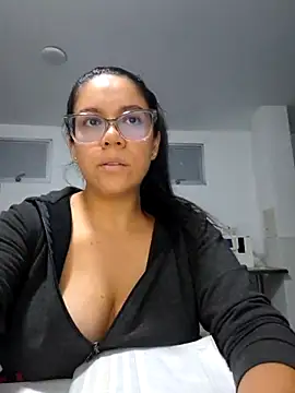 Snapshot of Aila_Phone chatting on July 9, 2026, 5:00 am Aila Phone online show from July 9, 2026, 5:00 am