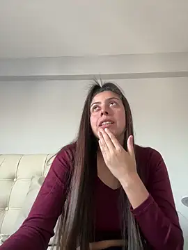 Antonella9799 online show from May 15, 2026, 8:05 pm