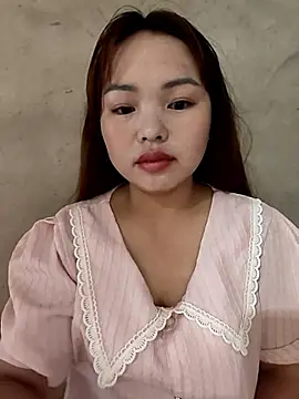 Mina xYx online show from May 23, 2026, 2:28 am
