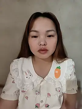 Mina xYx online show from May 24, 2026, 4:12 pm