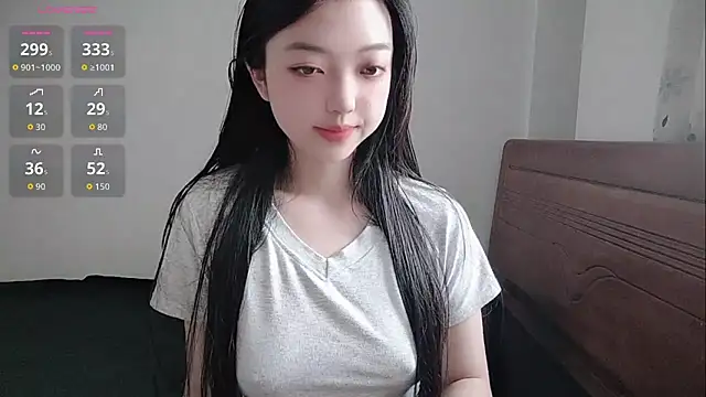 oblakitty  online show from May 10, 2026, 12:38 am
