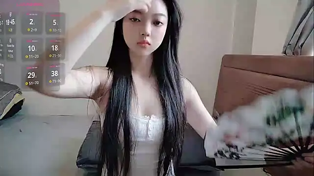 oblakitty  online show from May 27, 2026, 12:51 am