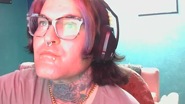 Snapshot of TattooBambie chatting on March 21, 2026, 5:45 am TattooBambie online show from March 21, 2026, 5:45 am