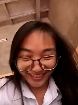 emmasexy2k online show from March 26, 2026, 4:40 am