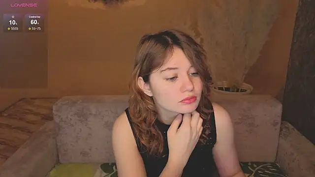 ElizabethRedWings online show from May 20, 2026, 2:40 am