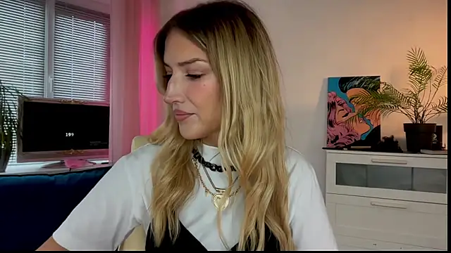 come here baby online show from March 25, 2026, 1:28 pm