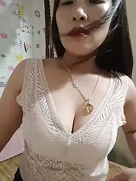 Cherry XyX online show from May 27, 2026, 4:20 am