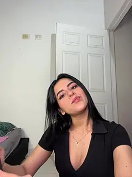 Snapshot of Trixie_pop chatting on March 24, 2026, 12:04 am Trixie pop online show from March 24, 2026, 12:04 am