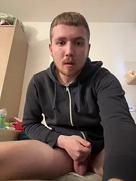 Snapshot of Mali133728 chatting on March 27, 2026, 1:33 pm Mali133728 online show from March 27, 2026, 1:33 pm