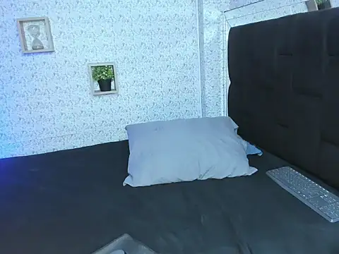 Abby lopez44 online show from March 19, 2026, 7:01 am