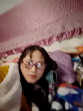 Snapshot of Ruru-555 chatting on March 17, 2026, 11:57 am Ruru-555 online show from March 17, 2026, 11:57 am