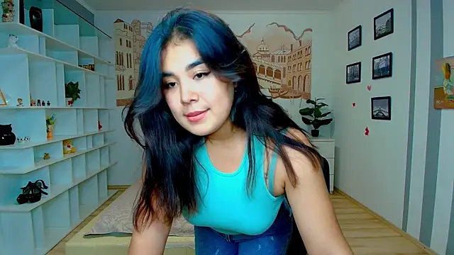 AlicaMayer online show from May 26, 2026, 11:28 am