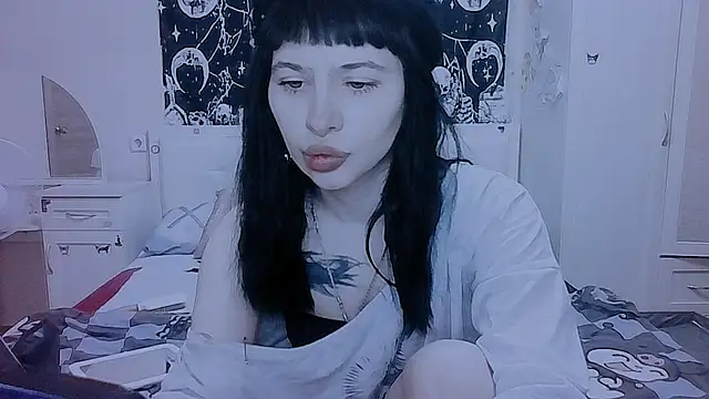 Snapshot of AllisonDeetz chatting on April 28, 2026, 7:08 pm AllisonDeetz online show from April 28, 2026, 7:08 pm