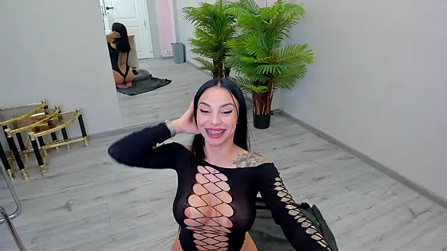 Snapshot of MissSiennaa chatting on March 17, 2026, 7:23 am MissSiennaa online show from March 17, 2026, 7:23 am