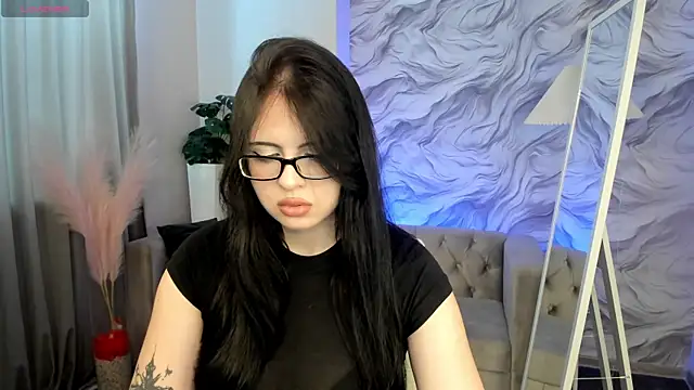 Kisa Blaze online show from April 4, 2026, 10:46 am