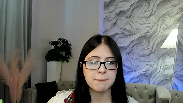 Kisa Blaze online show from April 7, 2026, 10:15 am