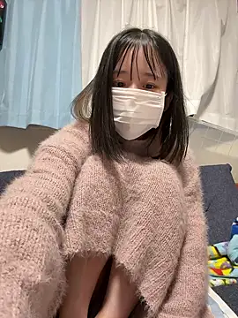 Mika-chan online show from April 7, 2026, 2:06 pm